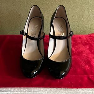 Patent leather Mary Janes